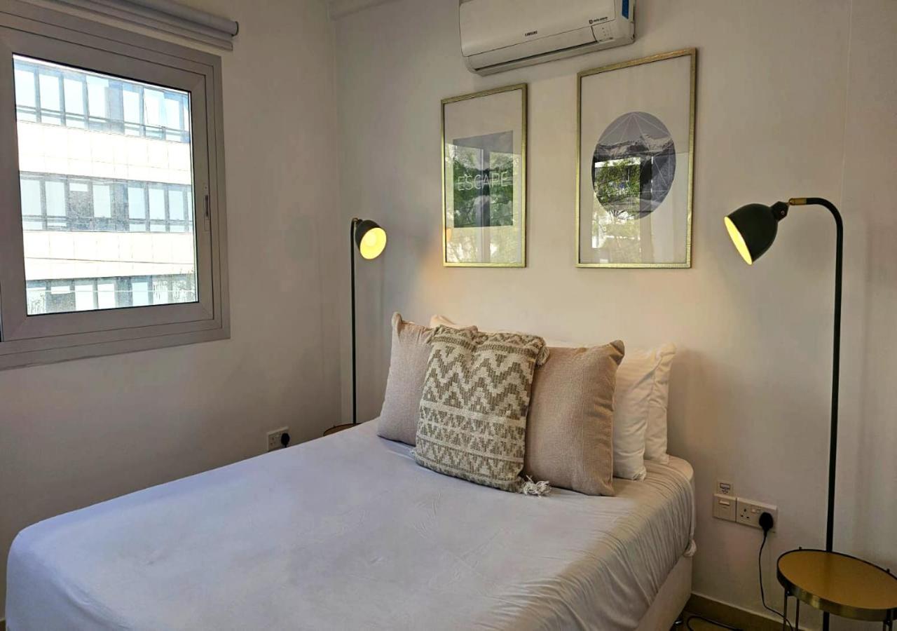 Phaedrus Living: City Centre Luxury Flat Esperidon 201 尼科西亚 外观 照片